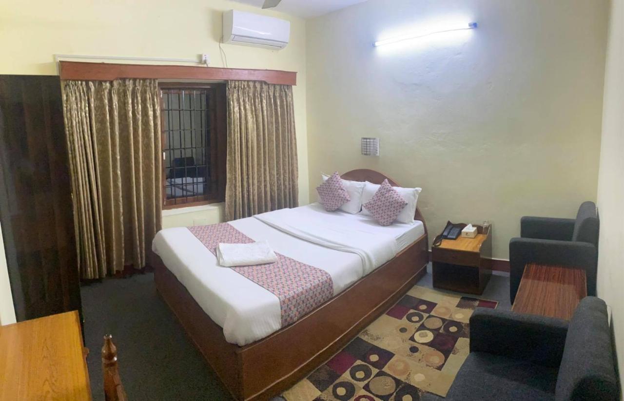 Hotel Blue Magnet بوكْرا المظهر الخارجي الصورة
